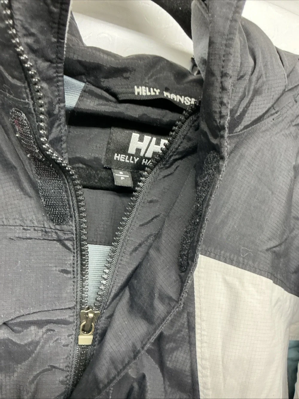 Helly Hansen Black, White & Teal Ski Jacket